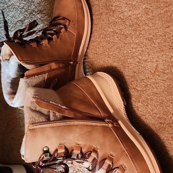 Ankle boots - Picture 2 of 5